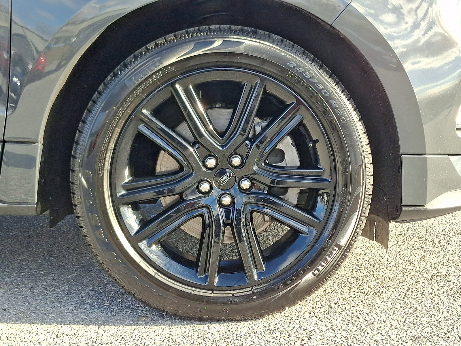 Used 2021 Ford Edge ST-Line w/ Class II Trailer Tow Package image 8