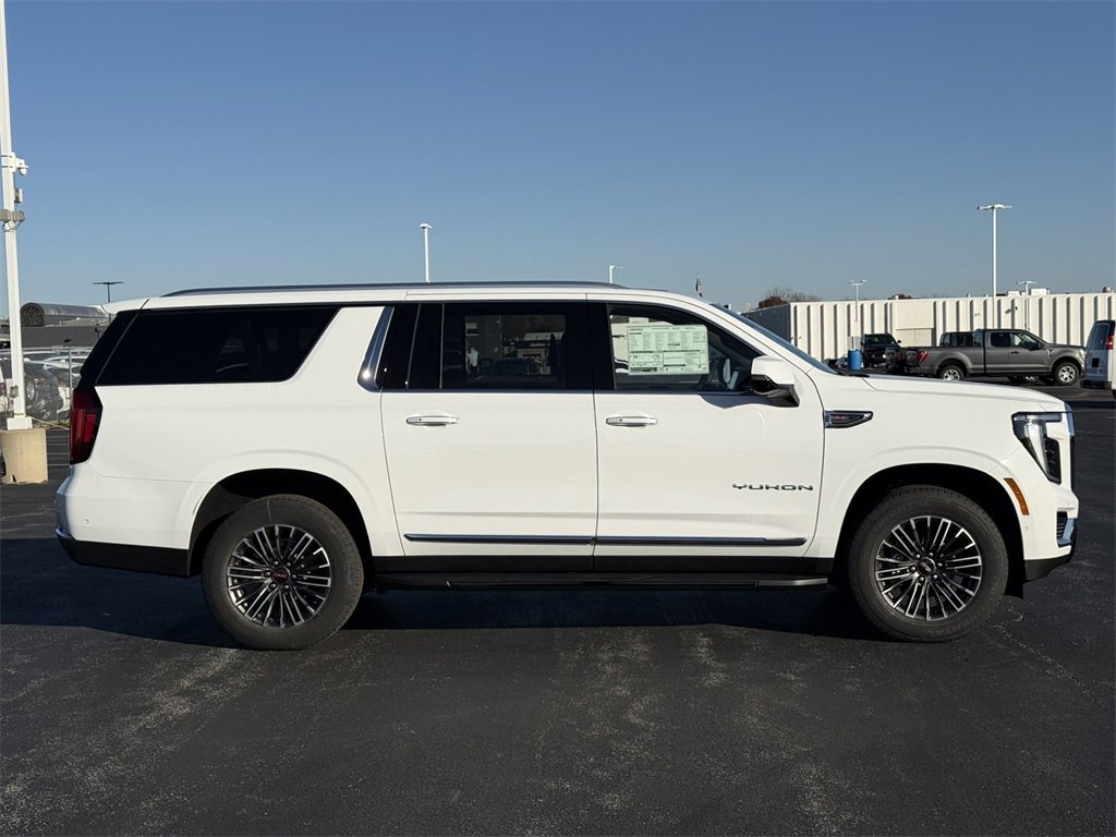 New 2026 GMC Yukon XL Elevation image 9