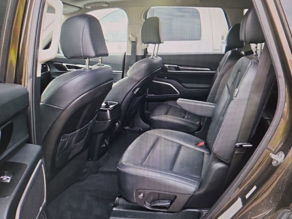 Used 2025 Kia Telluride S image 14