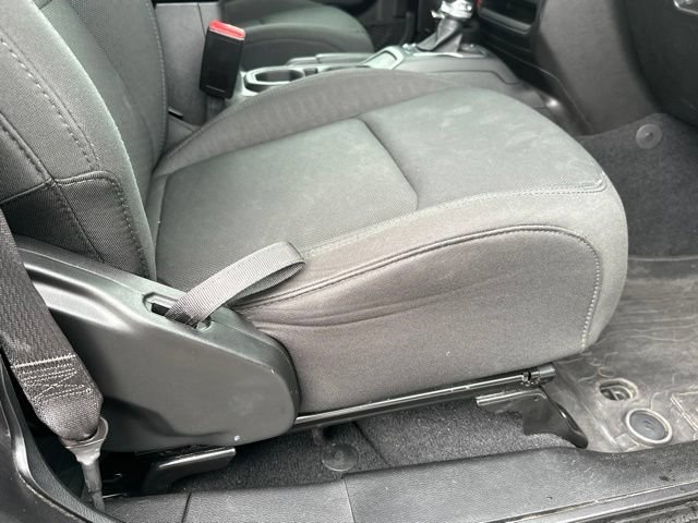 Used 2023 Jeep Gladiator Sport AWD/4WD image 19