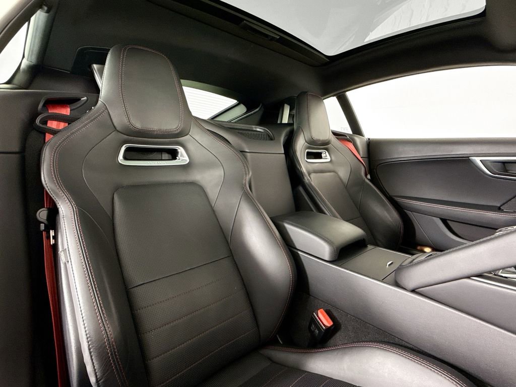 Used 2020 Jaguar F-TYPE Coupe RWD image 14