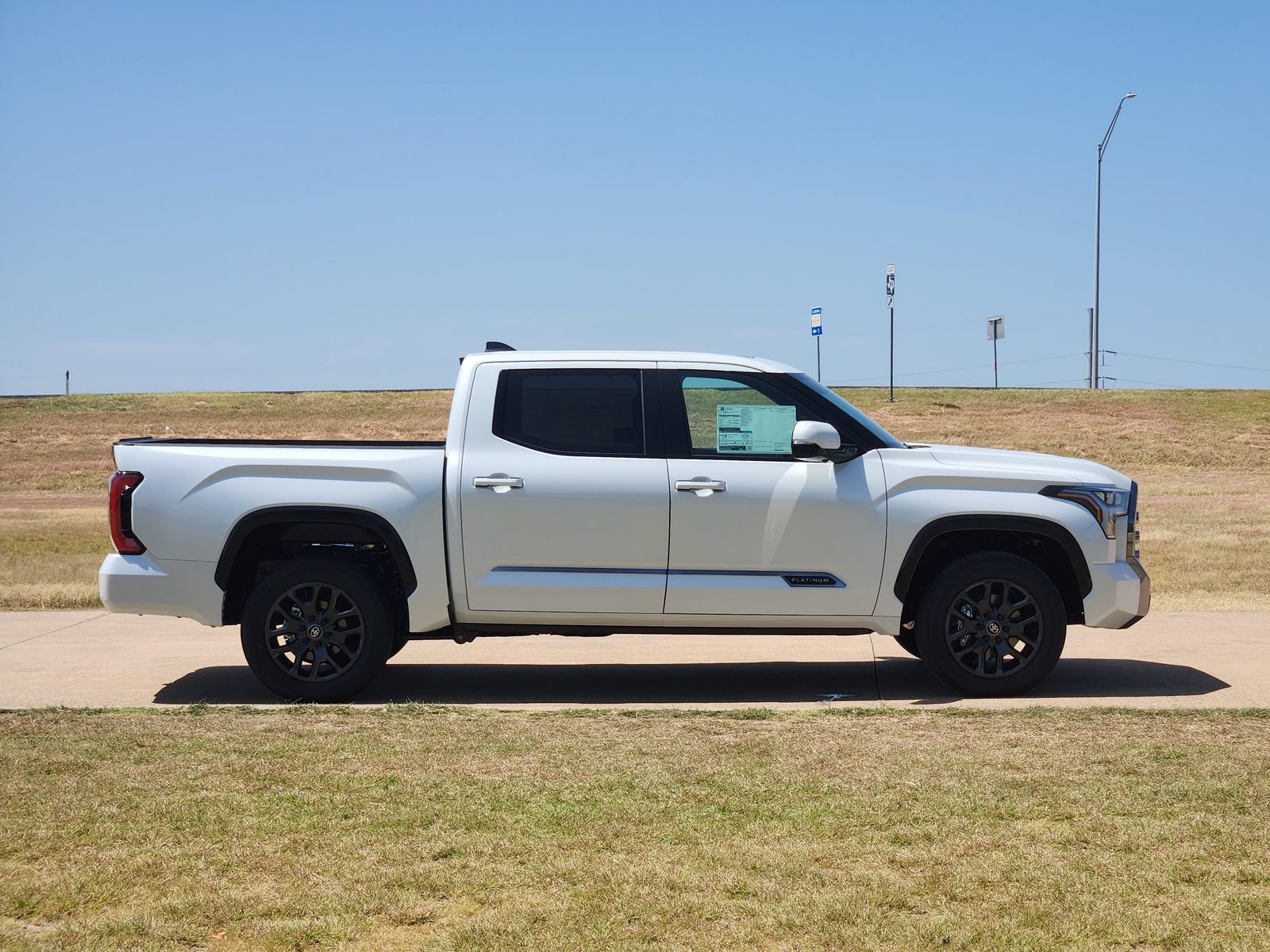 New 2026 Toyota Tundra Platinum AWD/4WD image 7