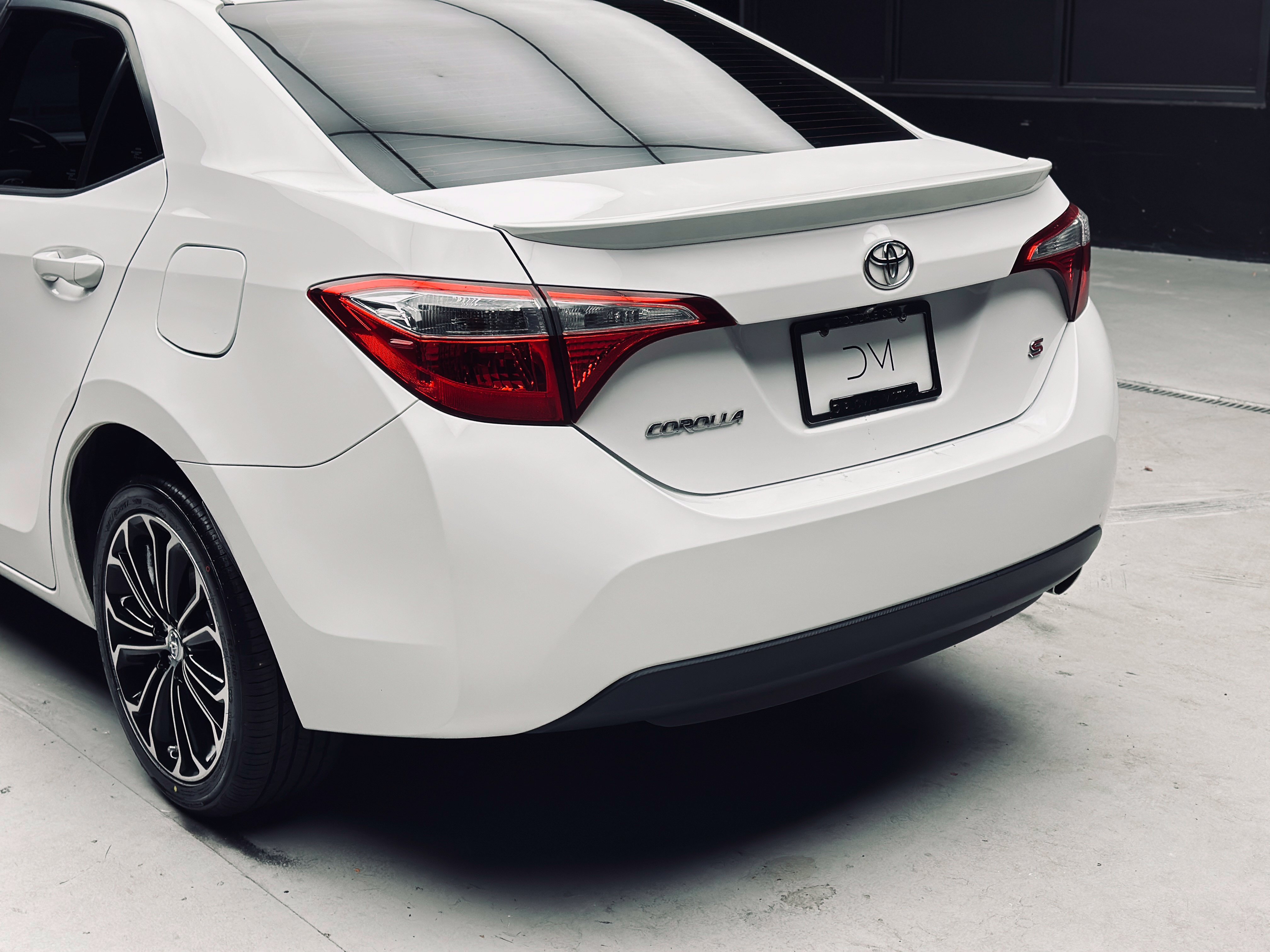 Used 2015 Toyota Corolla S FWD image 16