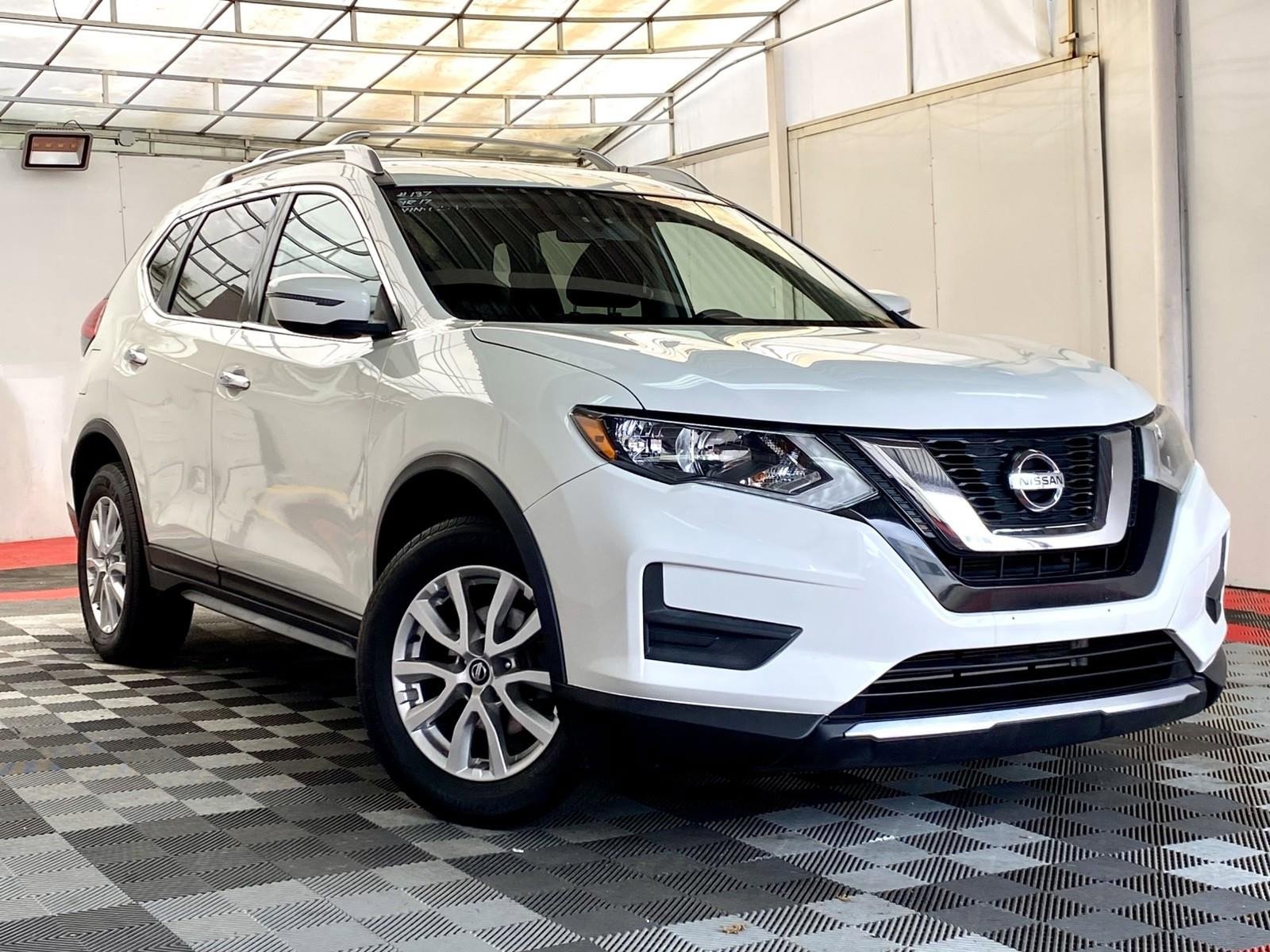 Used 2017 Nissan Rogue SV AWD/4WD video 1