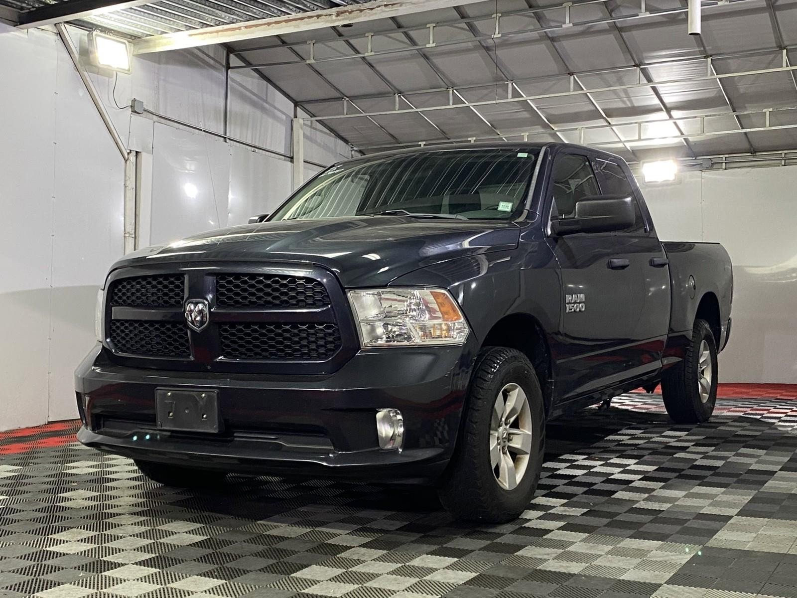 Used 2017 RAM 1500 Express image 3