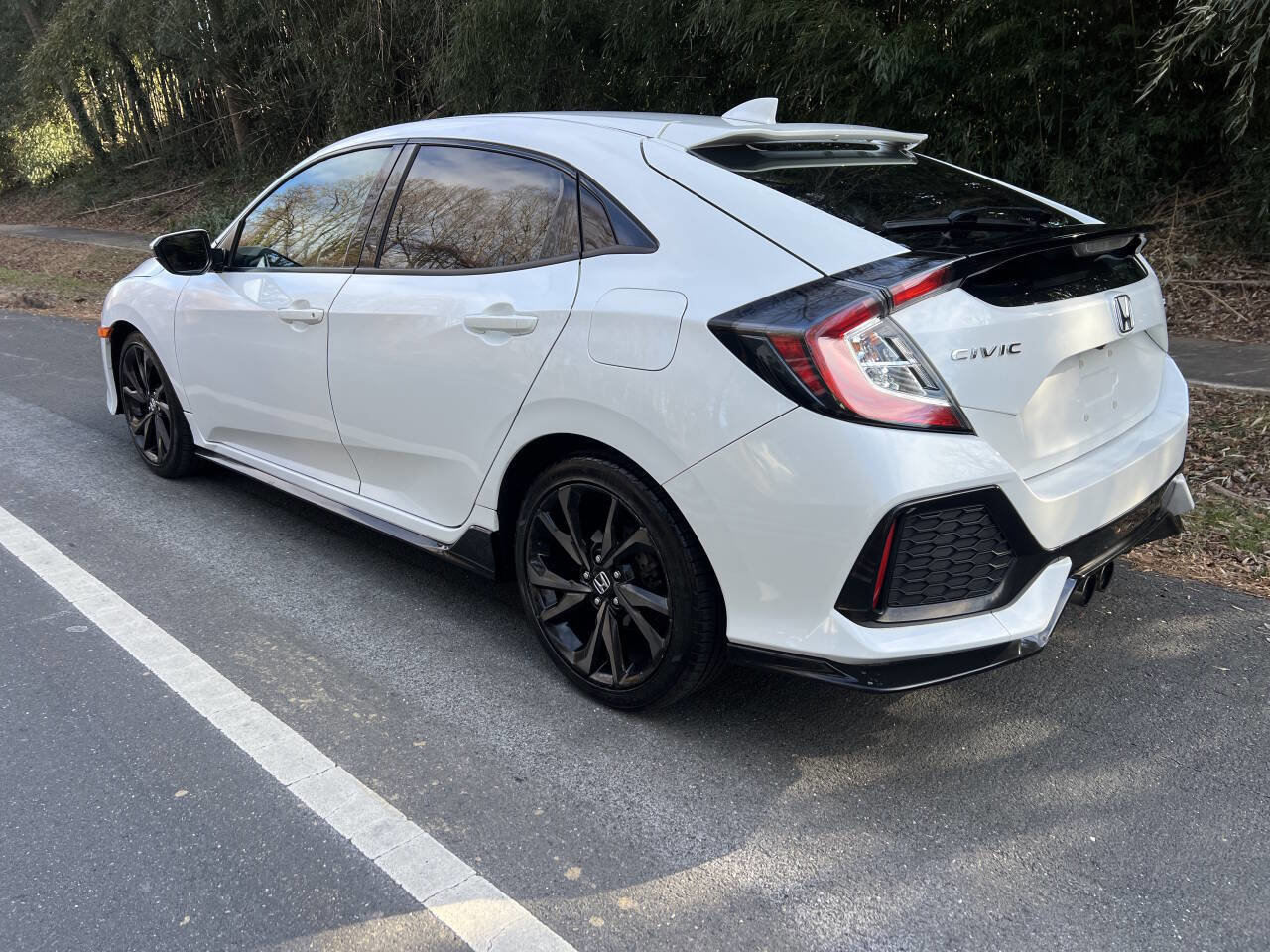 Used 2017 Honda Civic Sport image 4