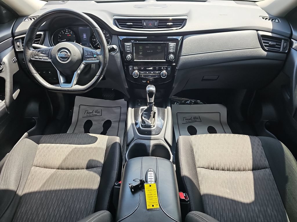 Used 2019 Nissan Rogue SV w/ Sun & Sound Touring Package FWD image 13