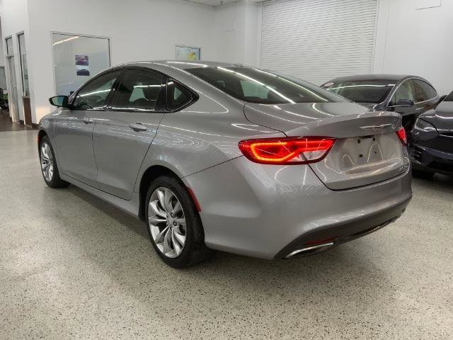 Used 2016 Chrysler 200 S image 7