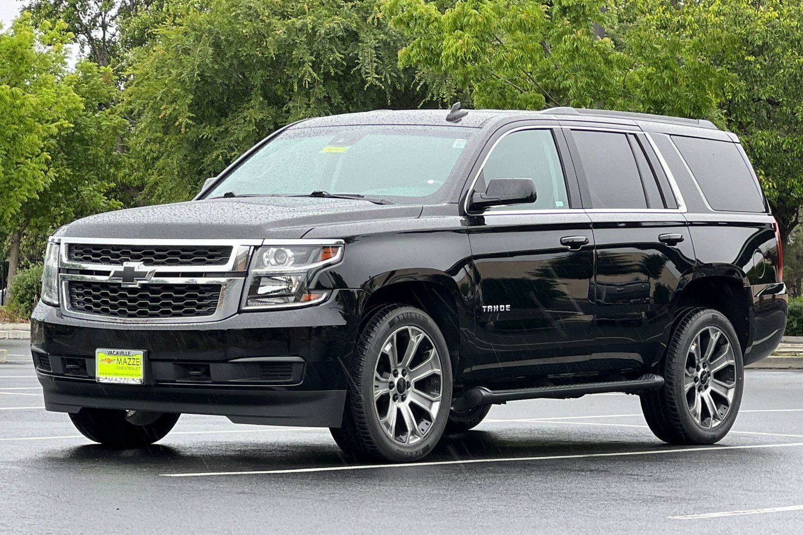 Used 2019 Chevrolet Tahoe LS w/ Enhanced Driver Alert Package AWD/4WD image 16