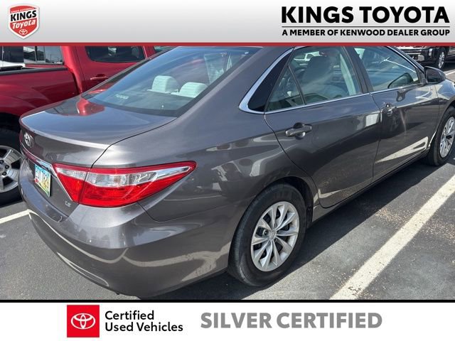 Used 2016 Toyota Camry LE image 5