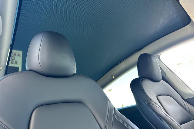Used 2022 Tesla Model Y Performance AWD/4WD image 18