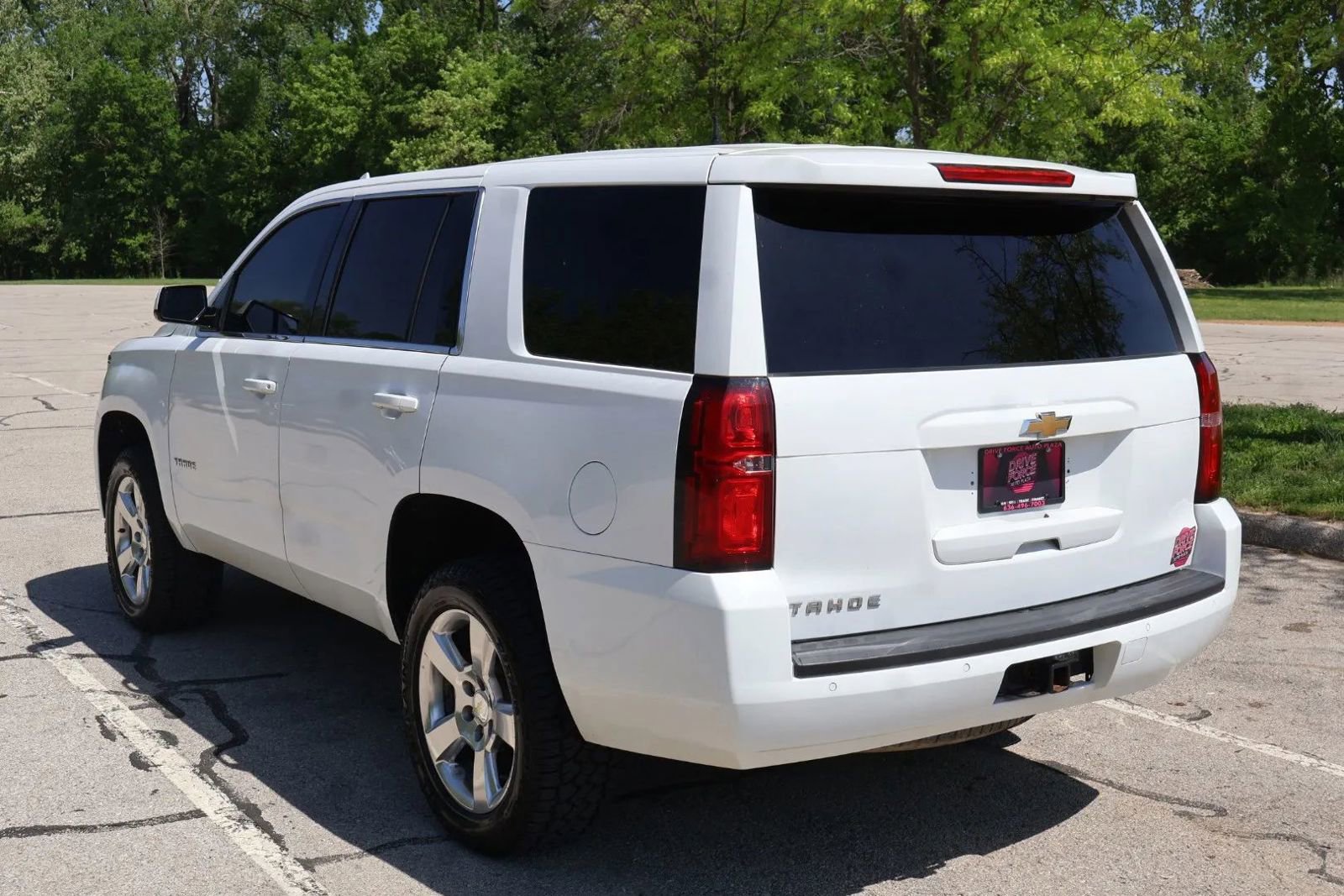 Used 2017 Chevrolet Tahoe LS w/ Skid Plate Package AWD/4WD image 7