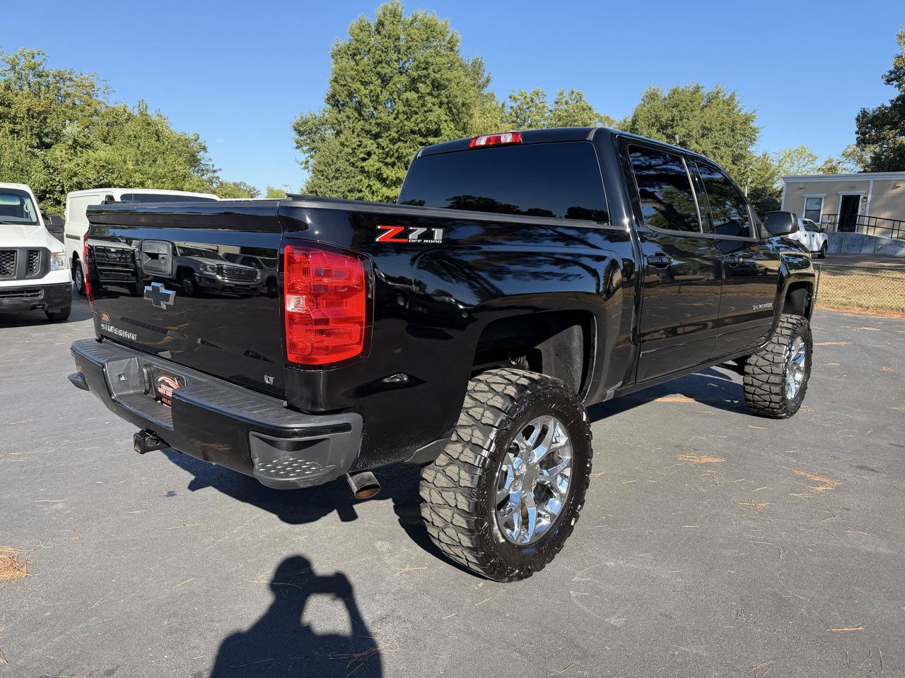 Used 2018 Chevrolet Silverado 1500 LT w/ All Star Edition AWD/4WD image 4