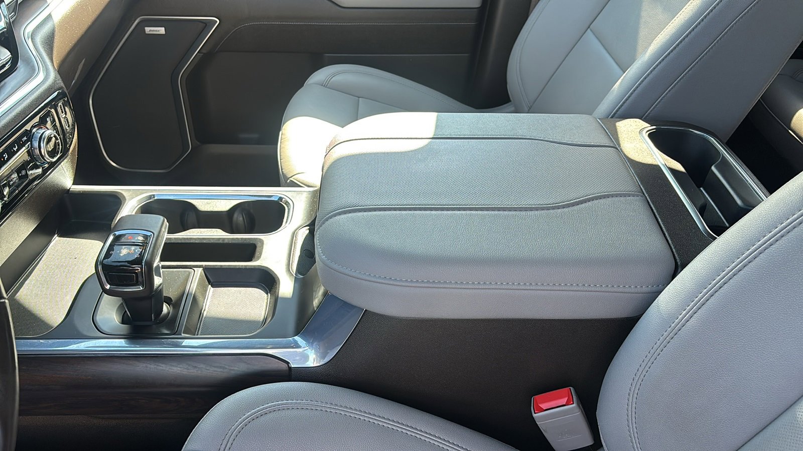 Used 2024 GMC Sierra 1500 SLT w/ SLT Premium Plus Package image 22