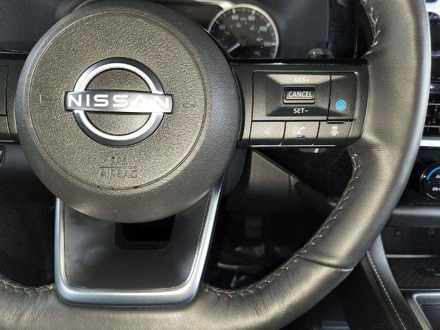 Certified 2024 Nissan Pathfinder SL w/ Black Appearance Package FWD image 28