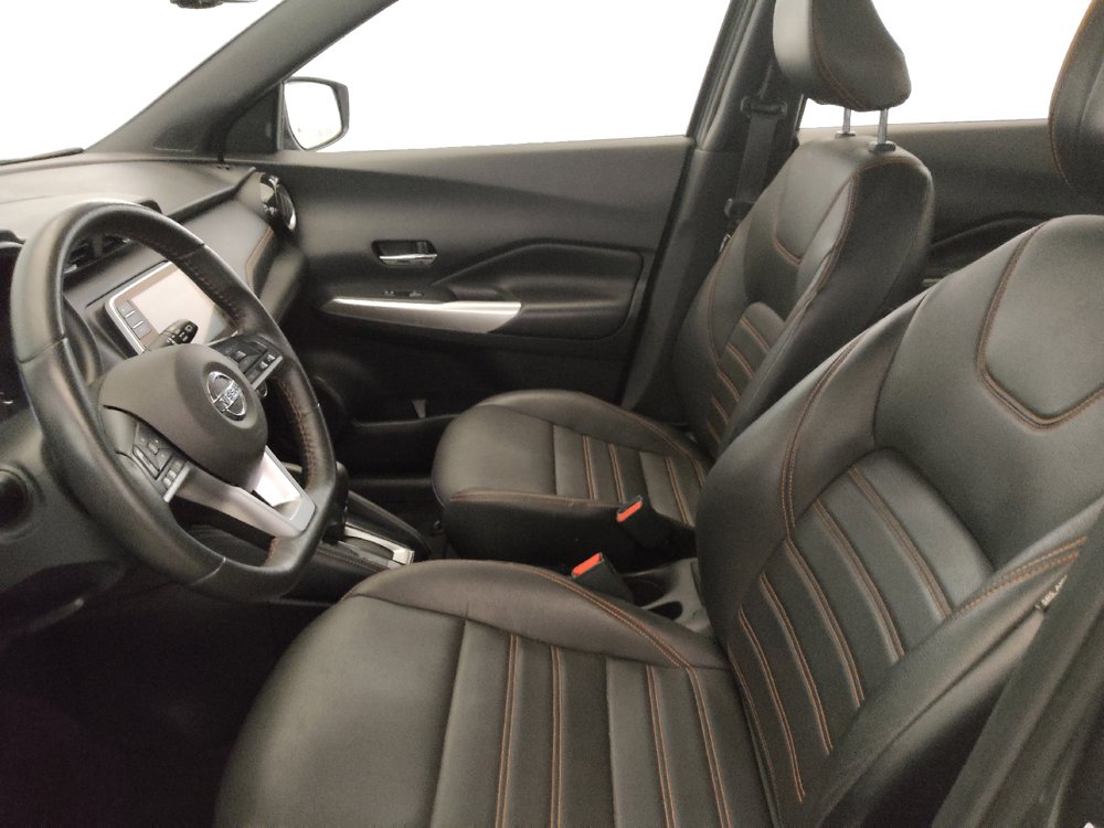 Used 2019 Nissan Kicks SR w/ SR Premium Package FWD image 17