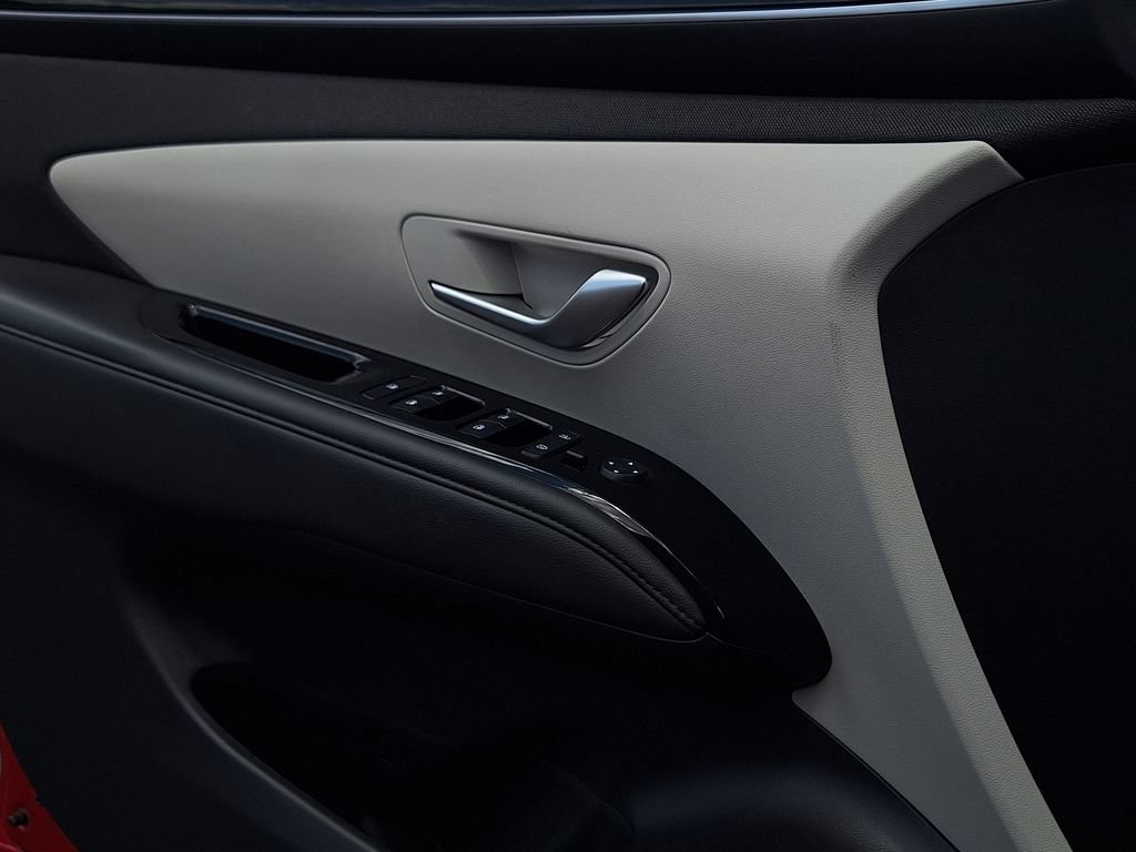 Certified 2022 Hyundai Tucson Limited AWD/4WD image 9