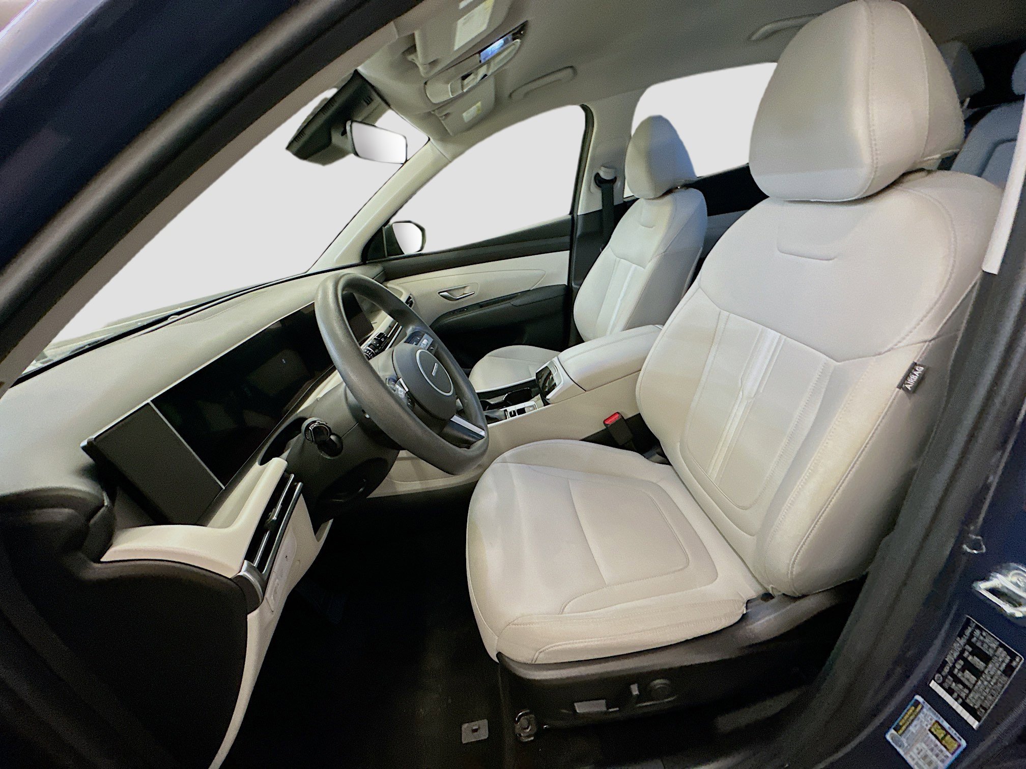Used 2025 Hyundai Tucson SEL AWD/4WD image 13