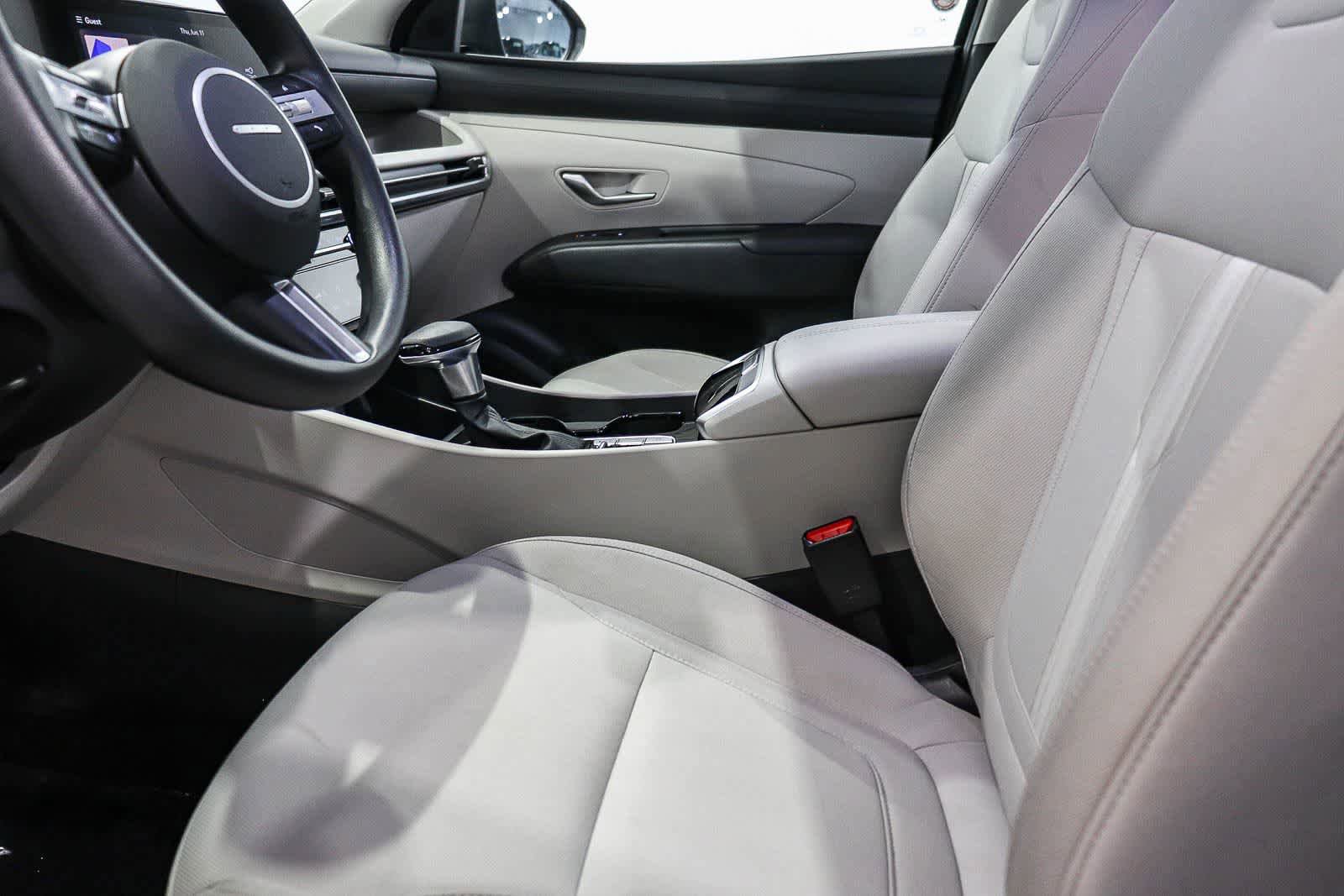 Used 2025 Hyundai Tucson SEL FWD image 17