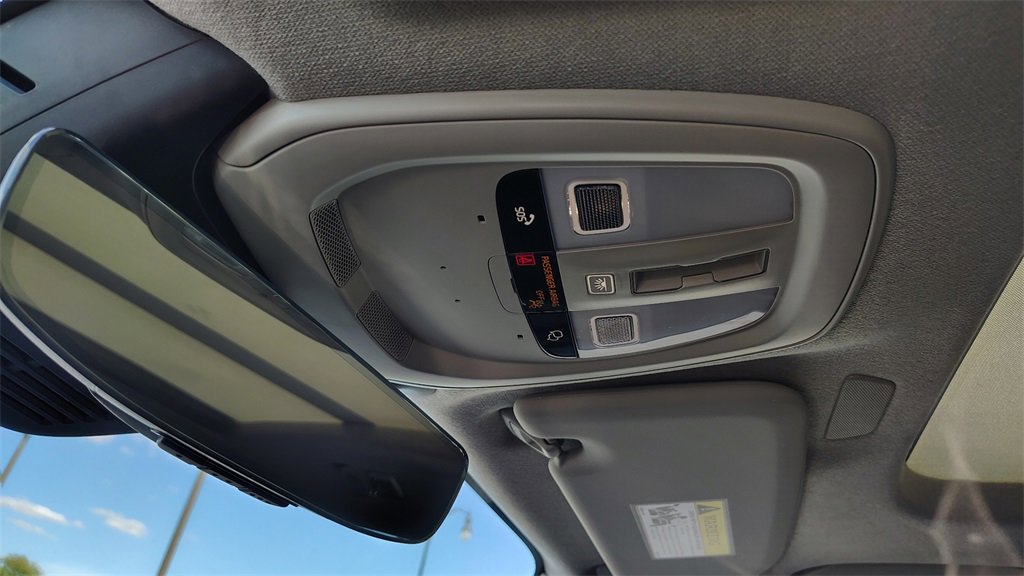 New 2026 Volvo XC40 B5 Plus w/ Protection Package Premier image 24