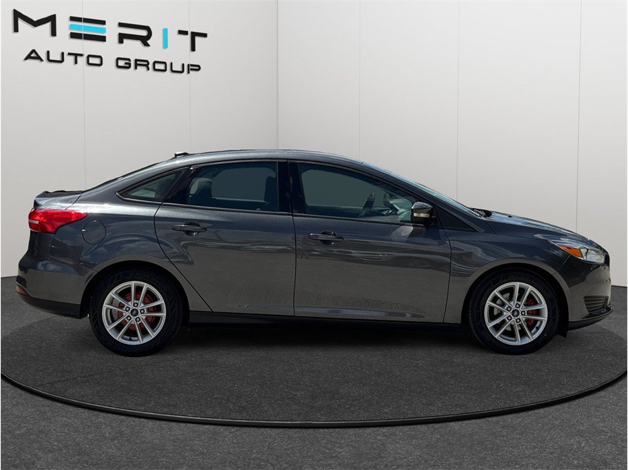 Used 2017 Ford Focus SE FWD image 10
