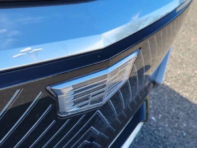 Used 2024 Cadillac Lyriq Luxury AWD/4WD image 8