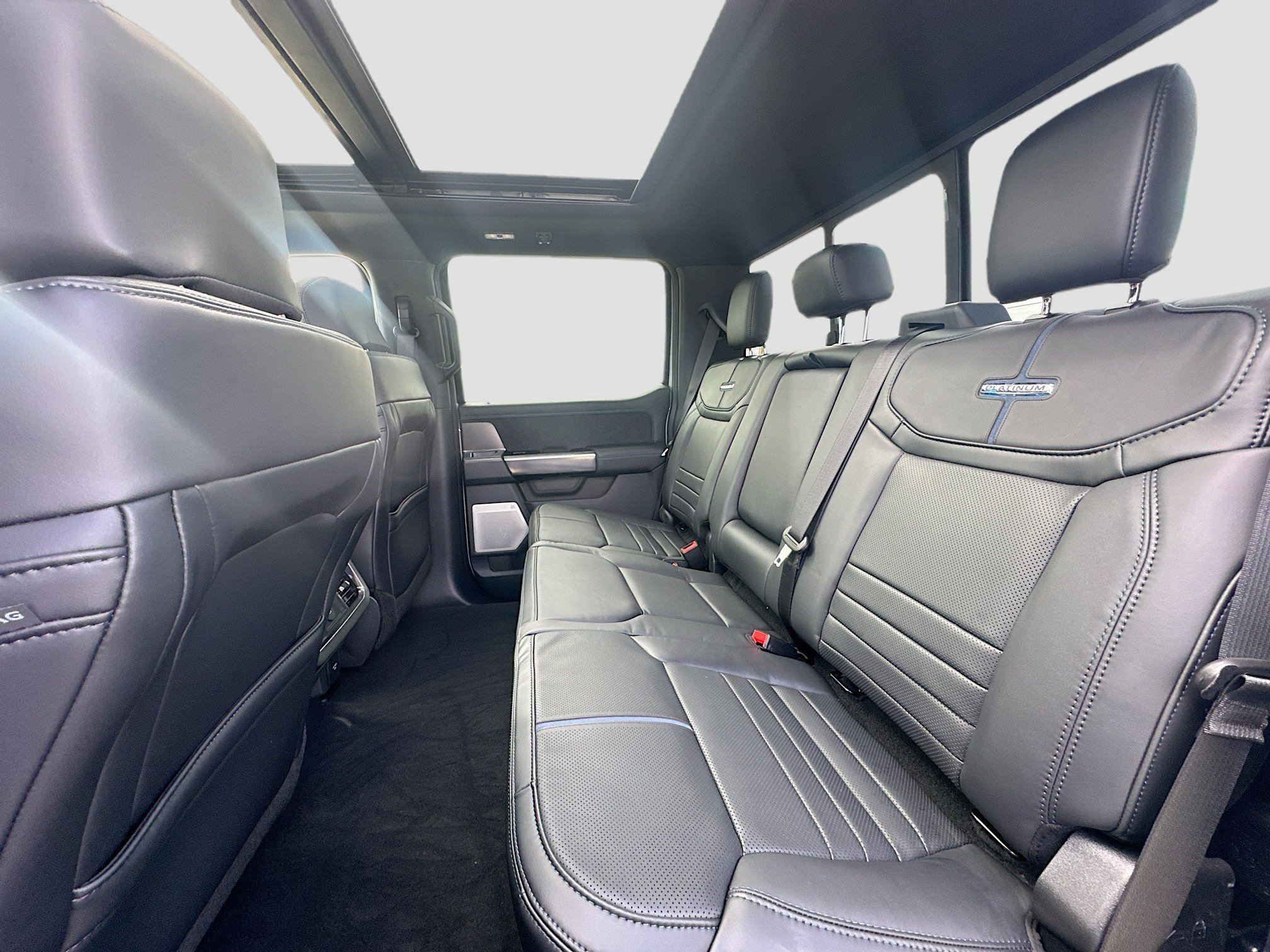 New 2026 Ford F250 Platinum image 17