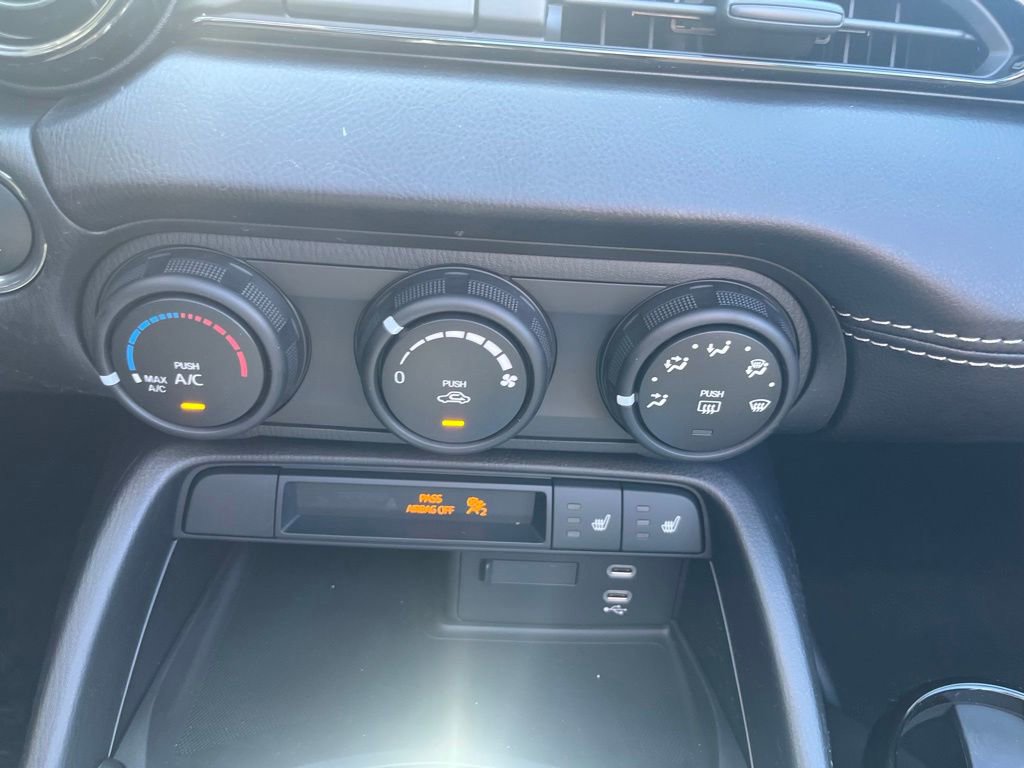 New 2026 MAZDA MX-5 Miata Club w/ Interior Package RWD image 18