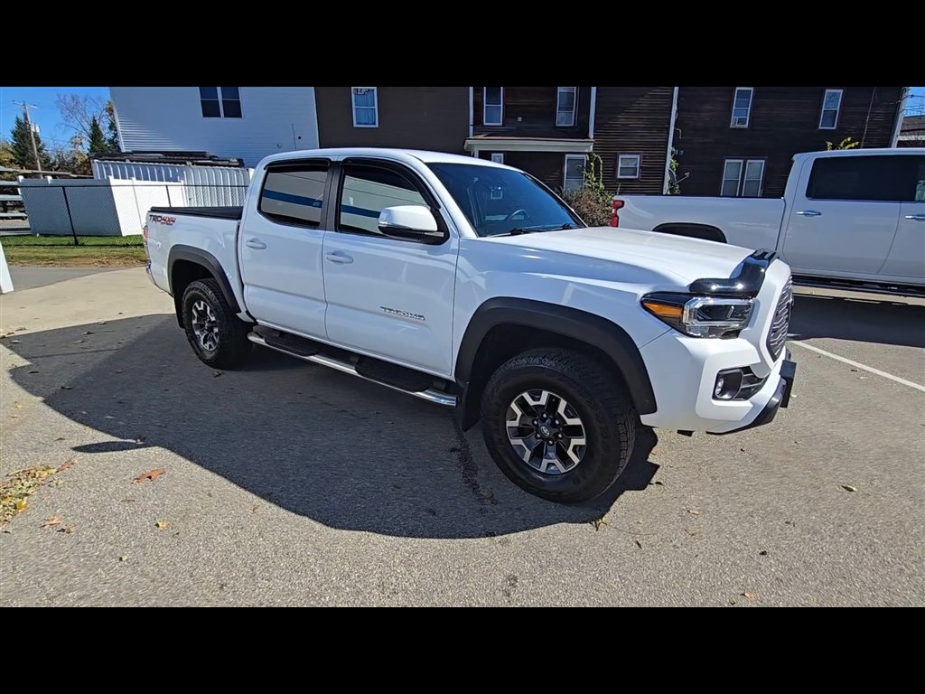 Used 2023 Toyota Tacoma TRD Off-Road AWD/4WD image 2