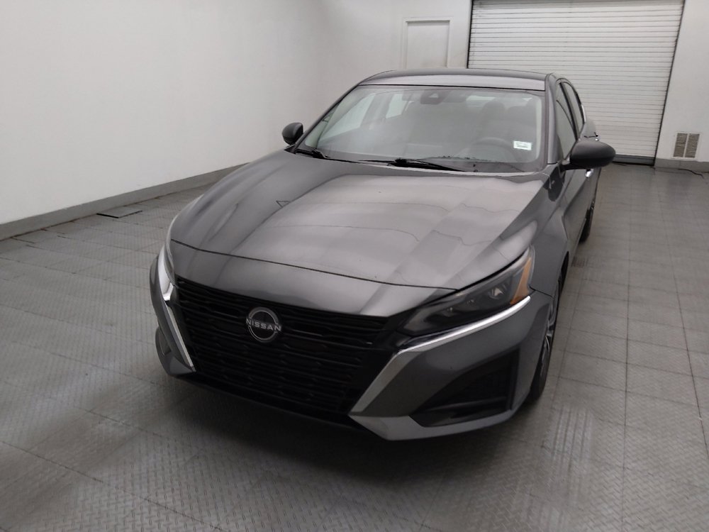 Used 2025 Nissan Altima 2.5 SV FWD image 15