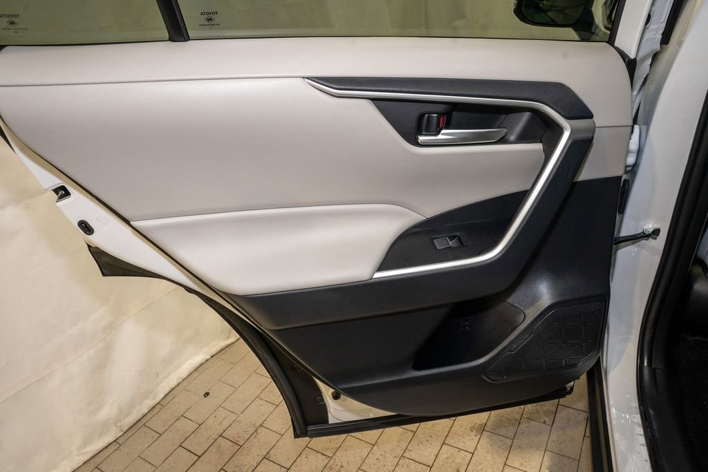 Used 2025 Toyota RAV4 XLE Premium image 11
