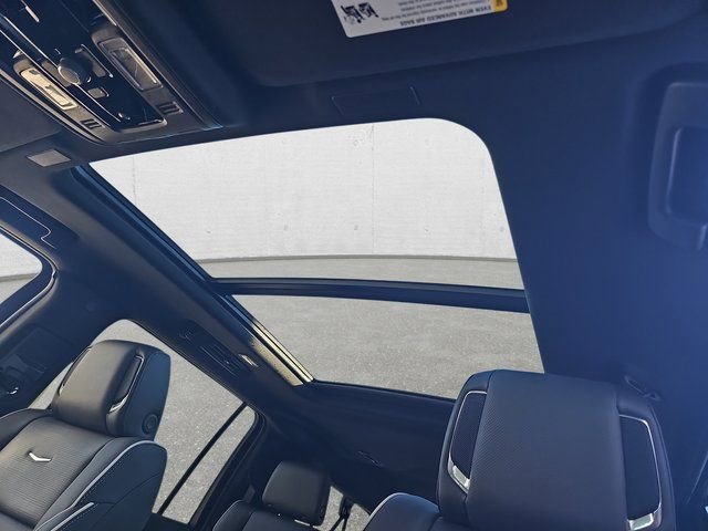 New 2026 Cadillac Escalade ESV Luxury w/ Touring Package image 32