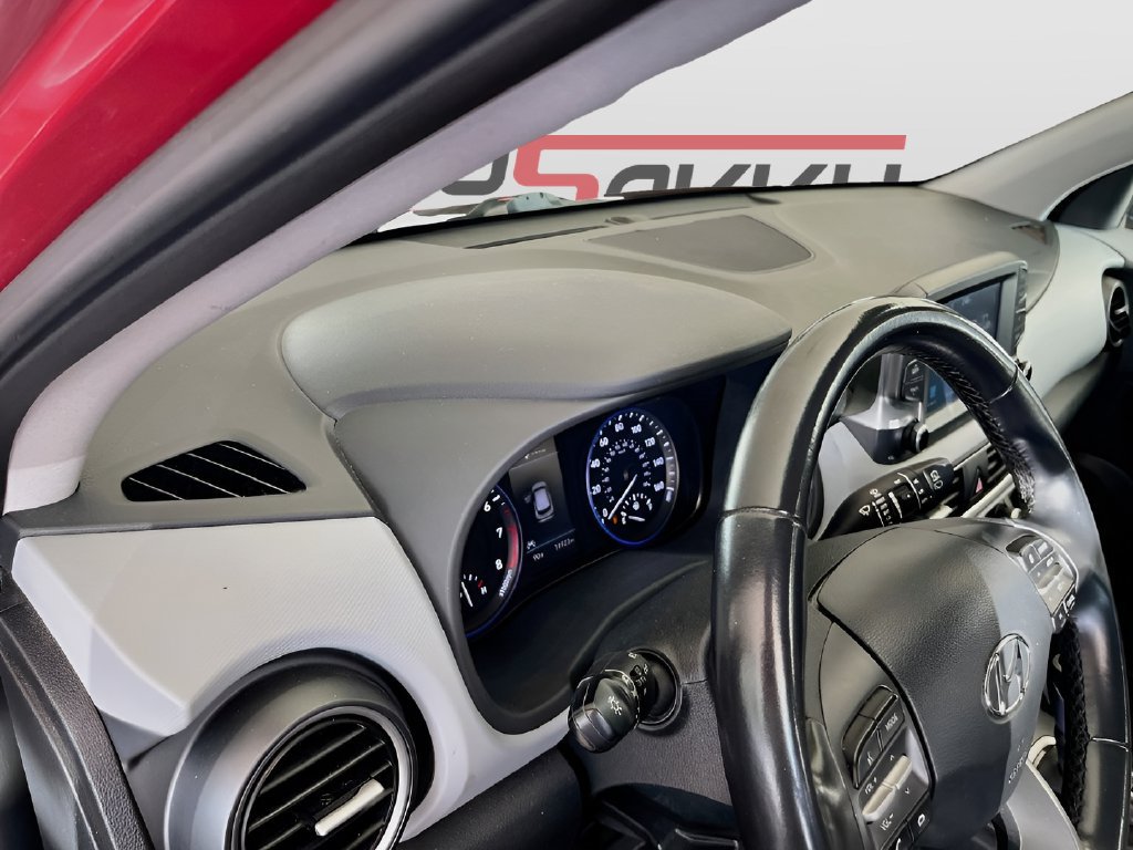 Used 2020 Hyundai Kona Limited FWD image 9