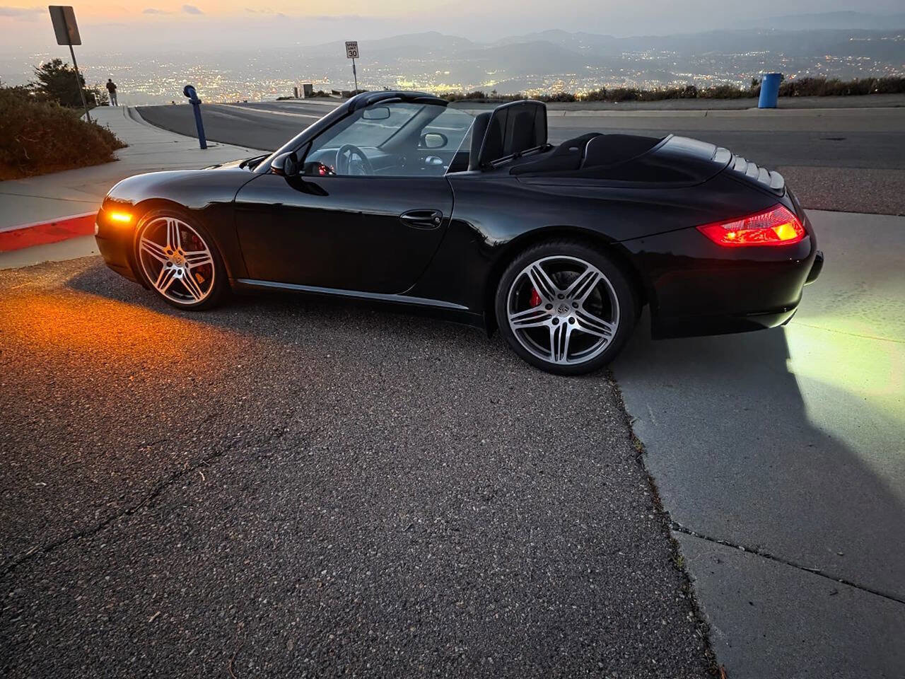 Used 2007 Porsche 911 Carrera S RWD image 2