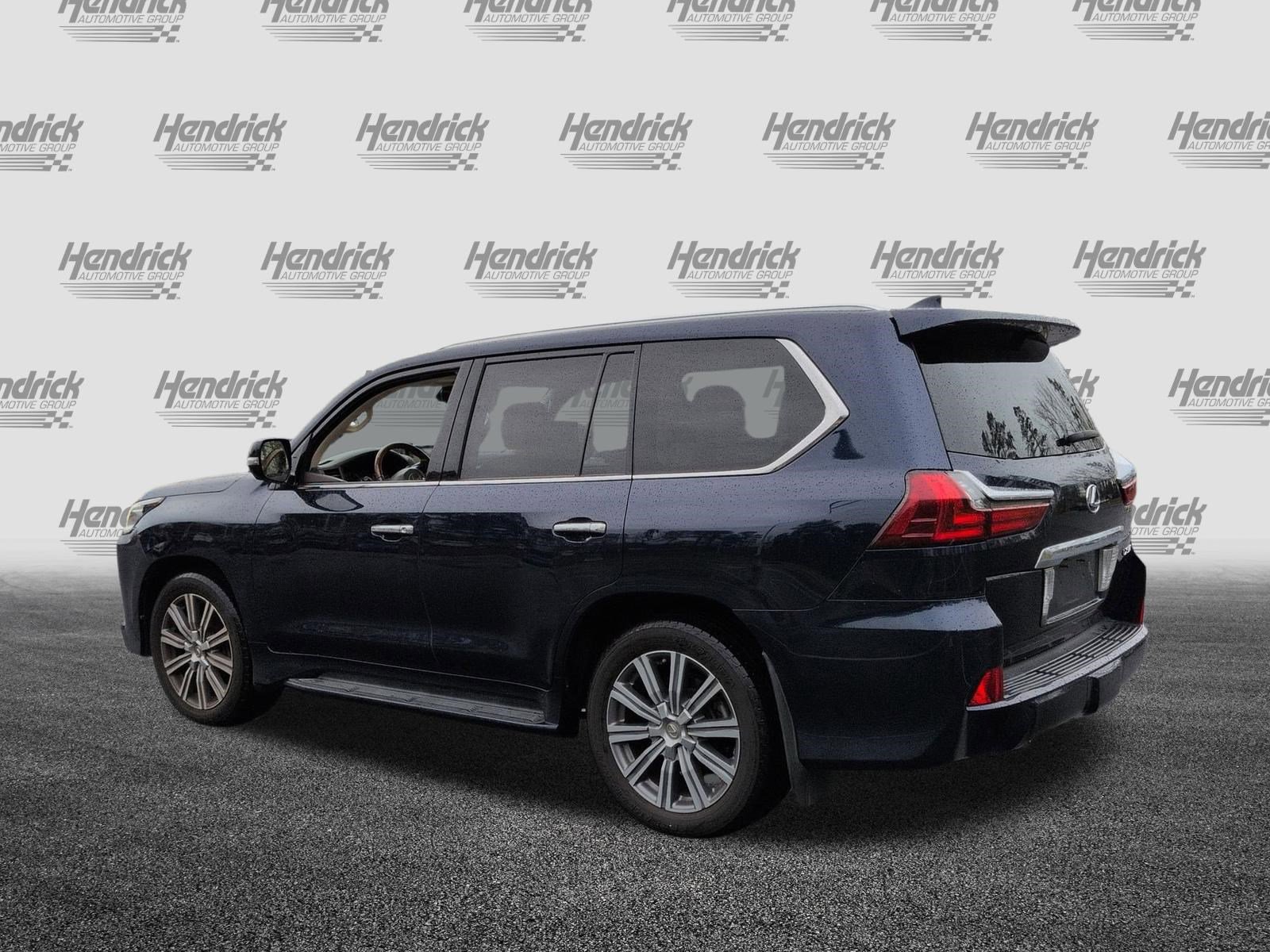 Used 2017 Lexus LX 570 4WD w/ Luxury Package image 8