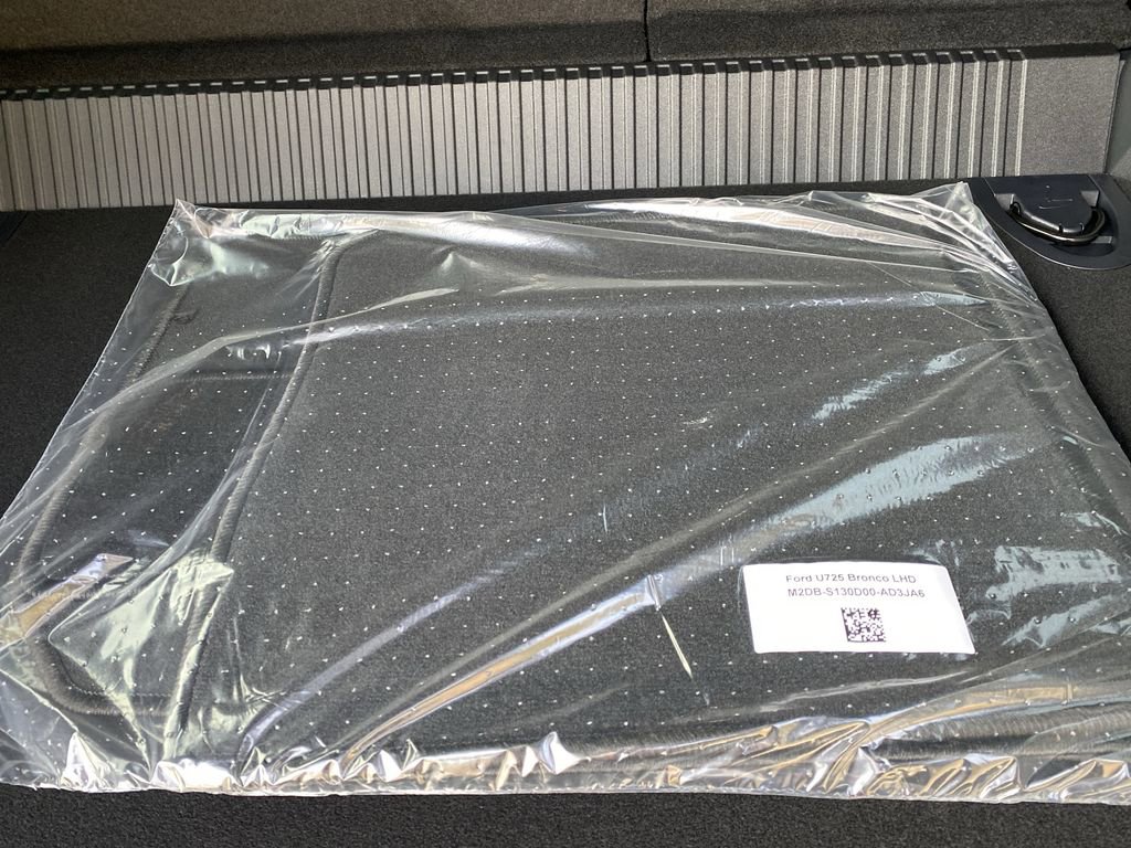 New 2025 Ford Bronco Outer Banks w/ Sasquatch Package image 18