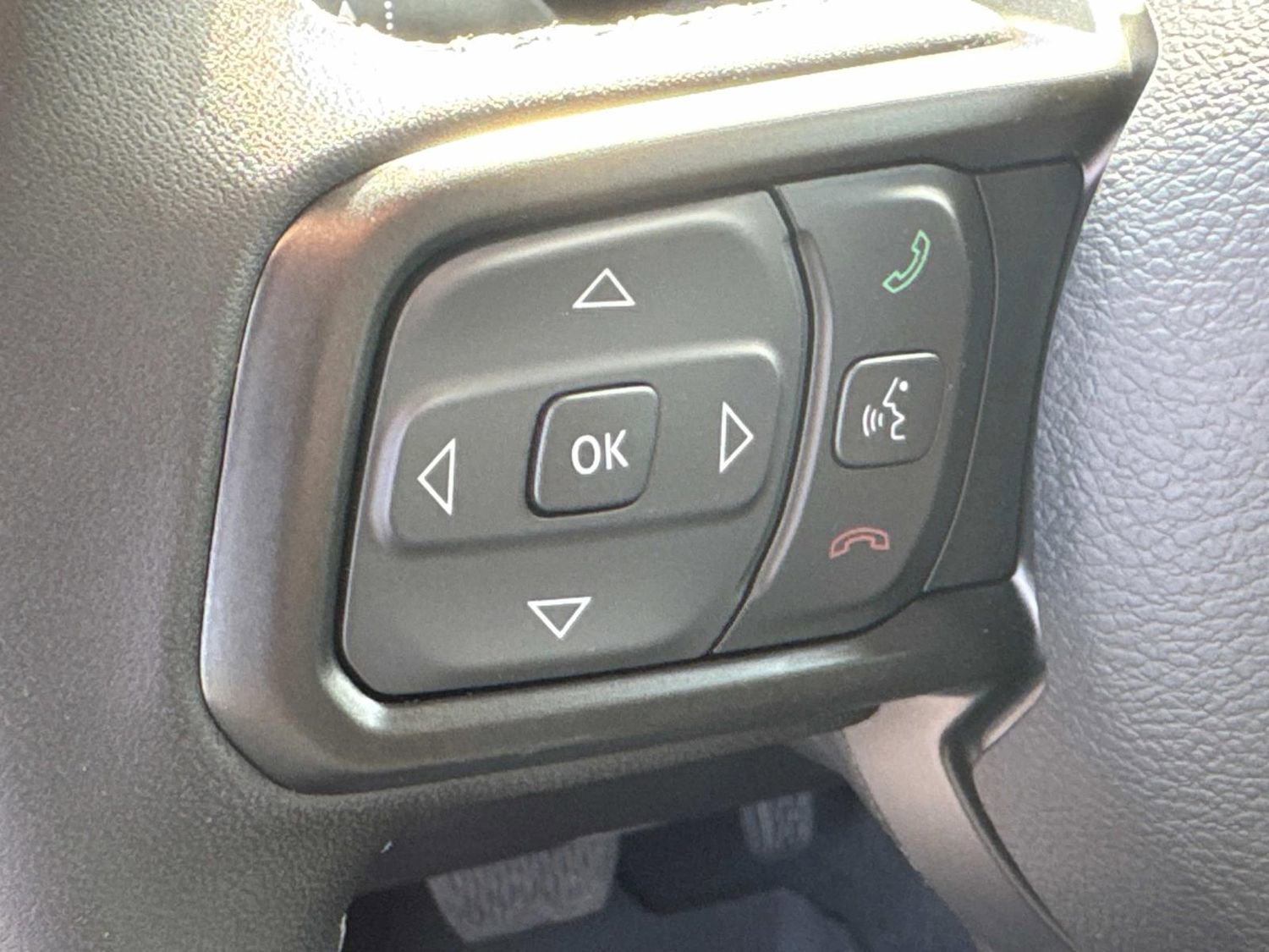 New 2025 Jeep Gladiator Sport AWD/4WD image 24