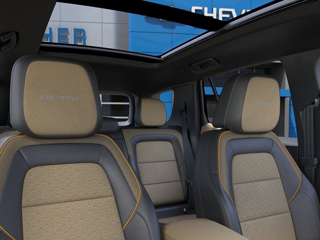 New 2026 Chevrolet Equinox ACTIV w/ Convenience Package III AWD/4WD image 24