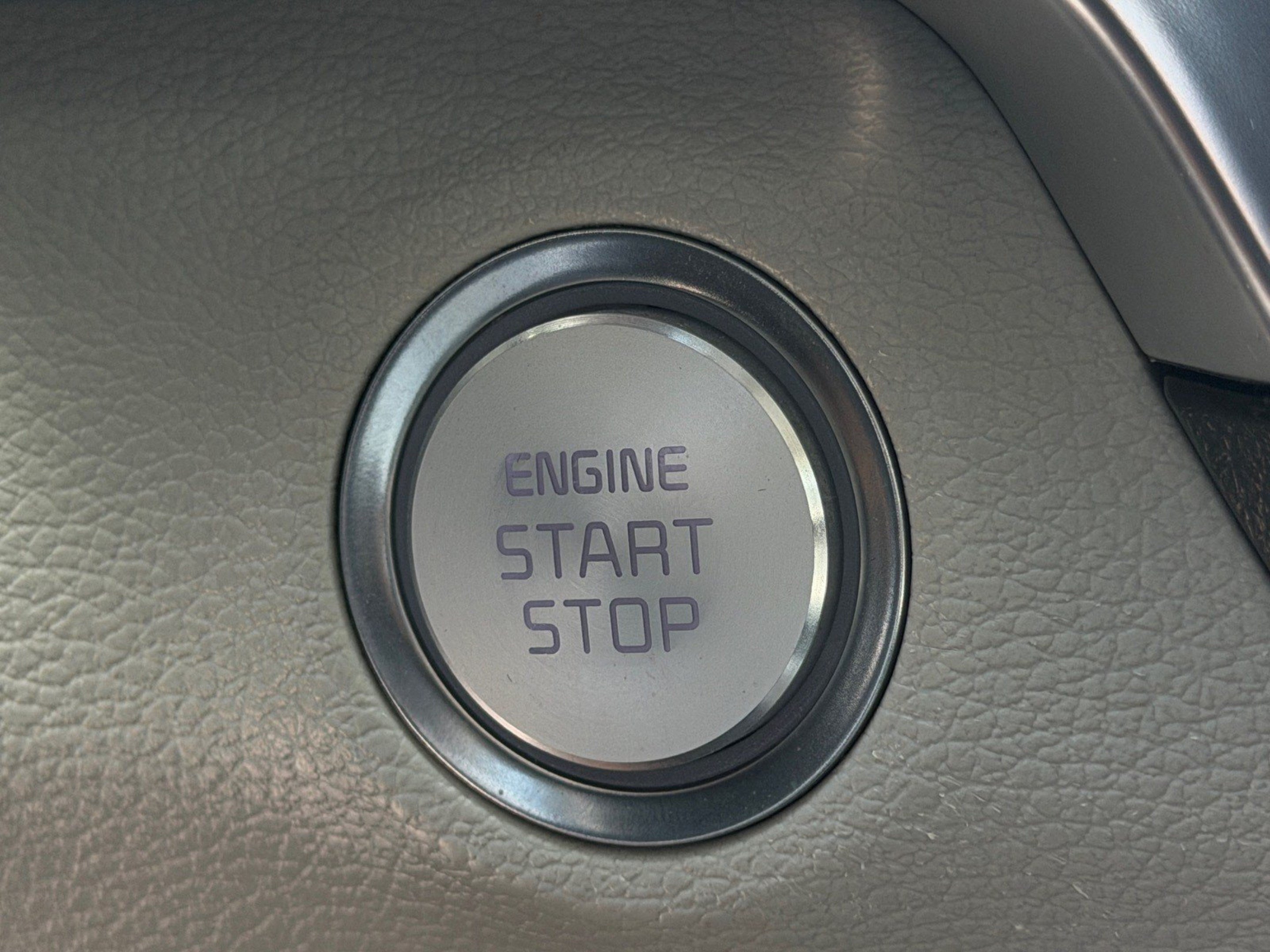 Certified 2022 Kia Telluride EX w/ EX Premium Package FWD image 40