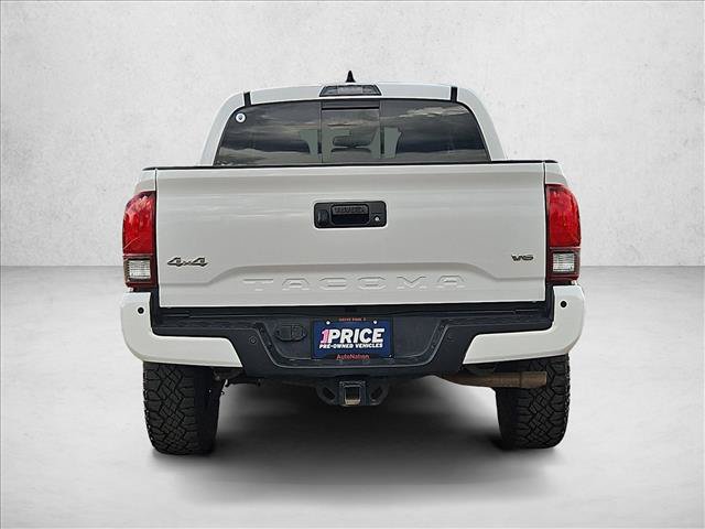Used 2023 Toyota Tacoma SR5 AWD/4WD image 7