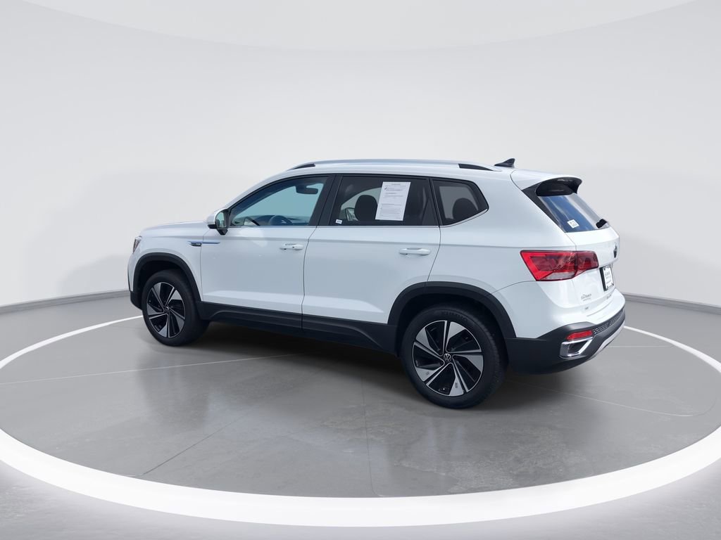 Used 2024 Volkswagen Taos SE image 6