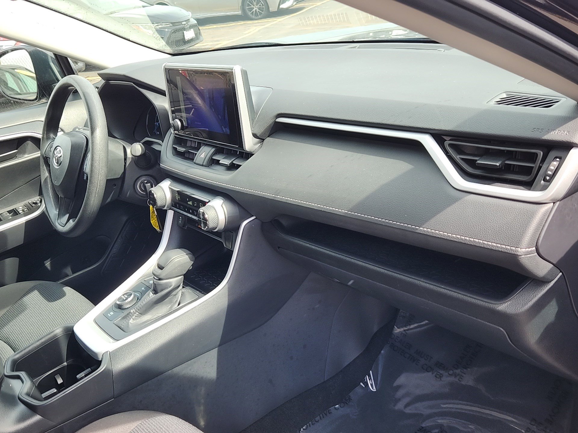 Certified 2025 Toyota RAV4 LE image 29