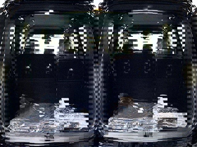 New 2025 Nissan Armada SL w/ Captain's Chari Seat Package image 30