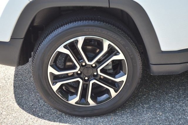 Used 2022 Jeep Compass Limited AWD/4WD image 11