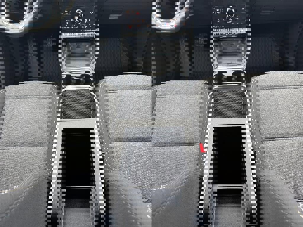 Used 2025 GMC Terrain Elevation image 11