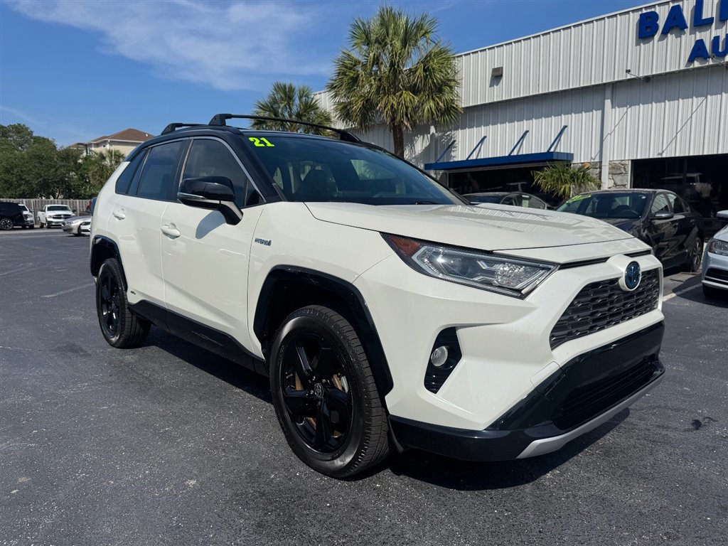 Used 2021 Toyota RAV4 XSE w/ XSE Grade Weather Package AWD/4WD image 2