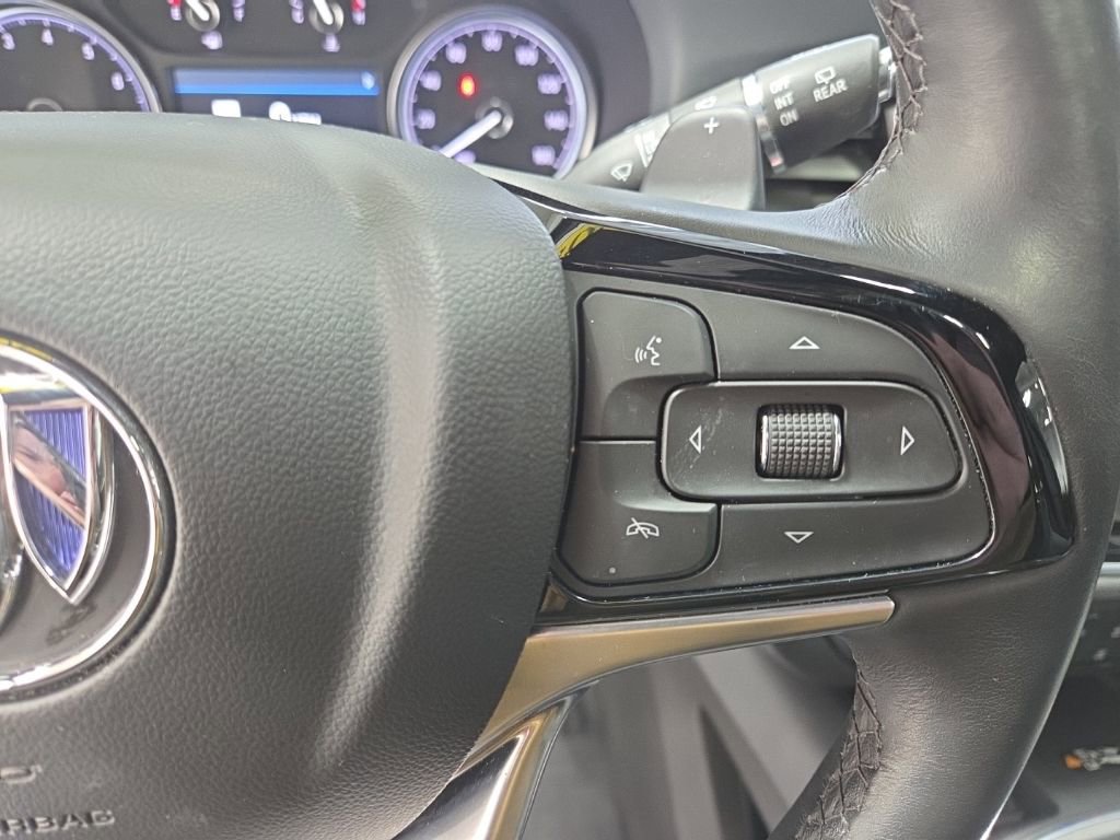 Used 2023 Buick Enclave Essence w/ Experience Buick Package image 15