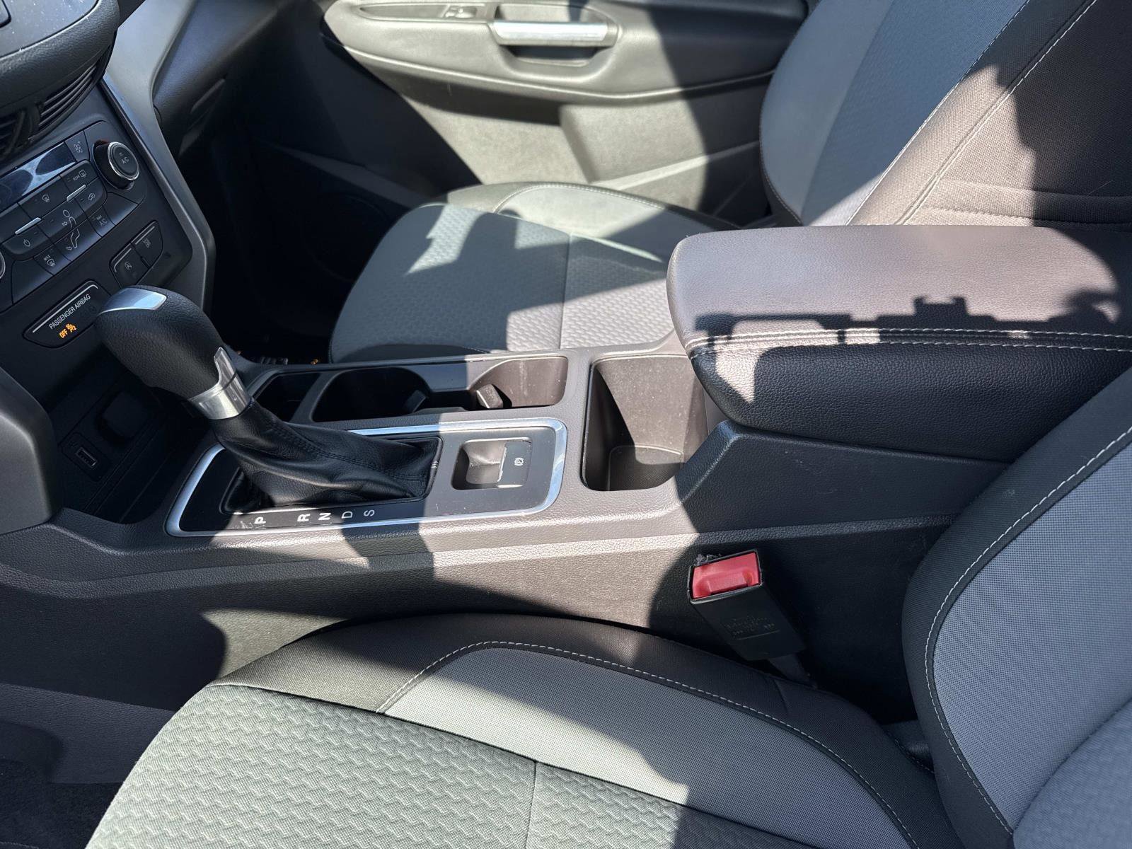 Used 2017 Ford Escape SE image 14