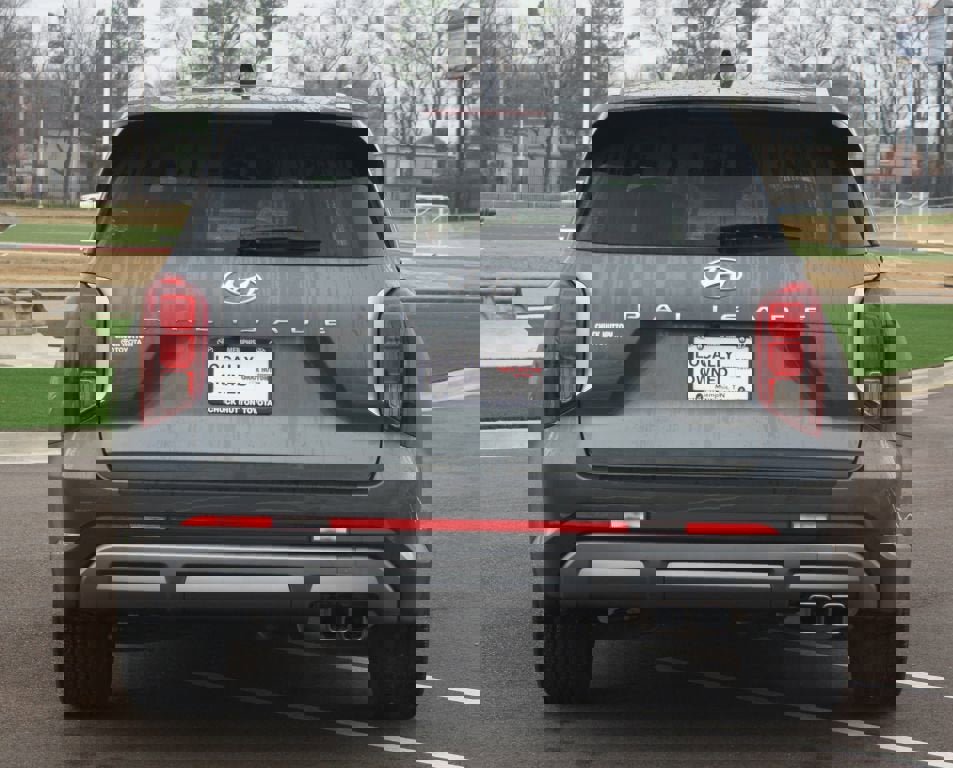 Used 2023 Hyundai Palisade Limited image 3