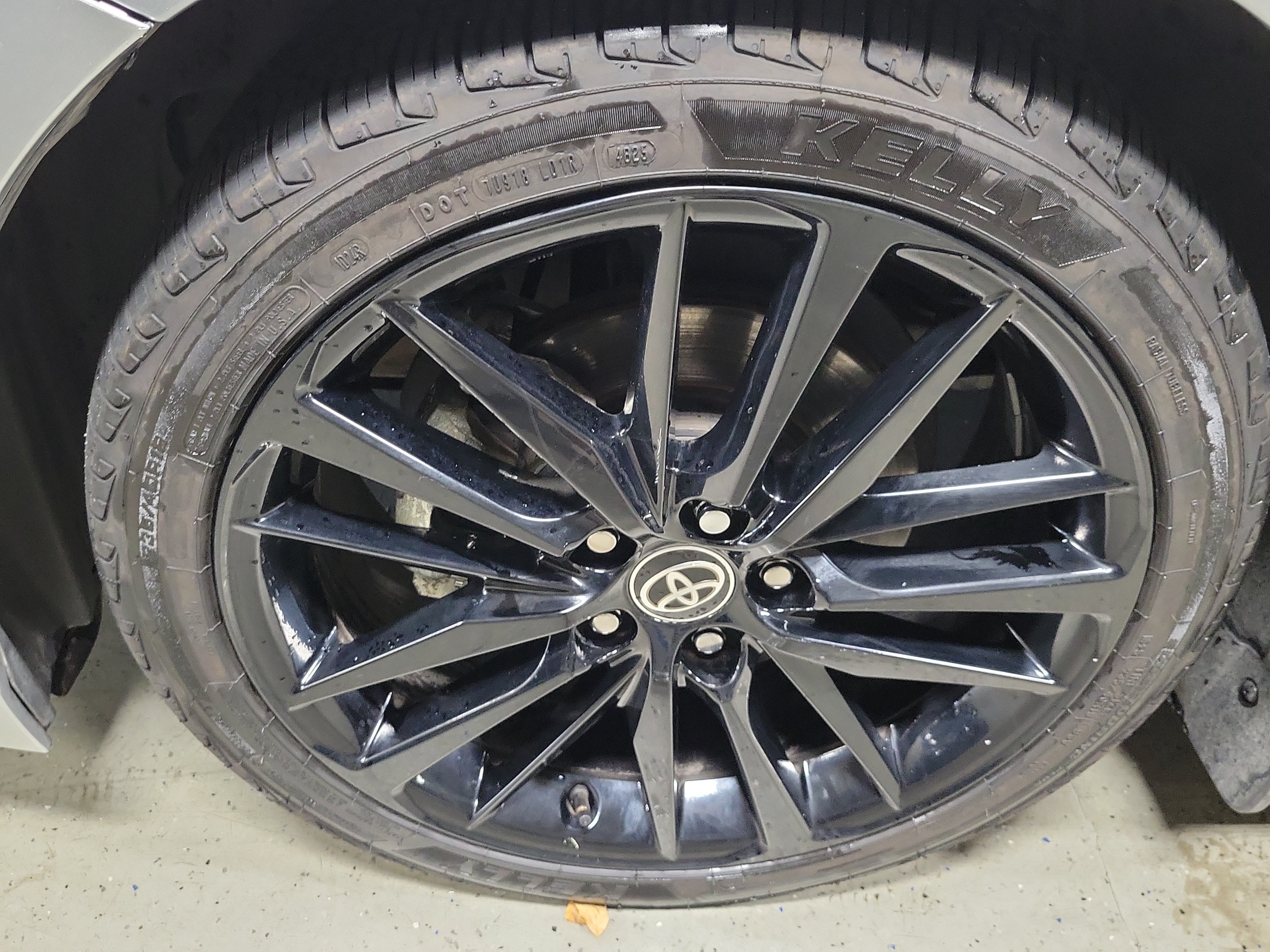 Used 2022 Toyota Camry XSE FWD image 7